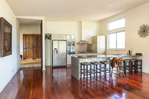 Blue Cliff Retreat - South Australia Travel 3
