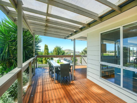 Bluff Retreat - 17 Davies Street - South Australia Travel 8