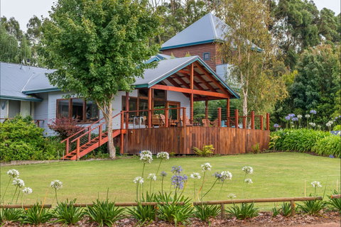 Chimes Spa Retreat - South Australia Travel 4