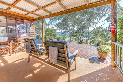 Coach House Hill Cottage - South Australia Travel 6