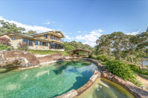 Coach House Hill Cottage - South Australia Travel 8