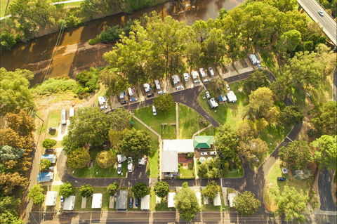 Cowra Van Park - South Australia Travel 0