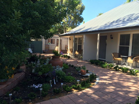Hahndorf Oak Tree Cottages - South Australia Travel 0