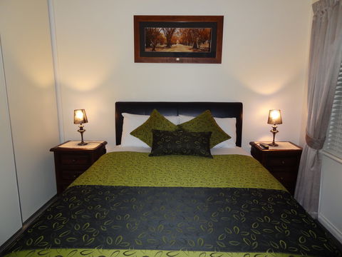 Hahndorf Oak Tree Cottages - South Australia Travel 3