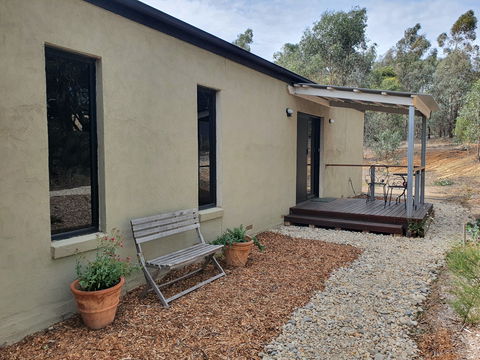 Huntly Lodge - South Australia Travel 1