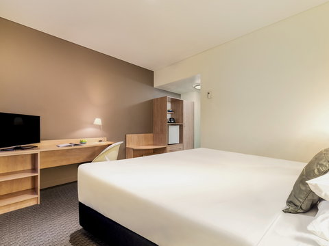 Ibis Melbourne Hotel & Apartments - South Australia Travel 2