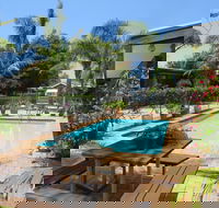 Lakes Waterfront Motel - South Australia Travel