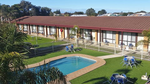 Lacepede Bay Motel & Restaurant - South Australia Travel 0
