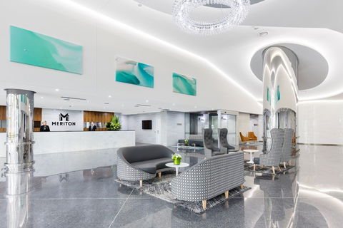 Meriton Suites Southport - South Australia Travel 0