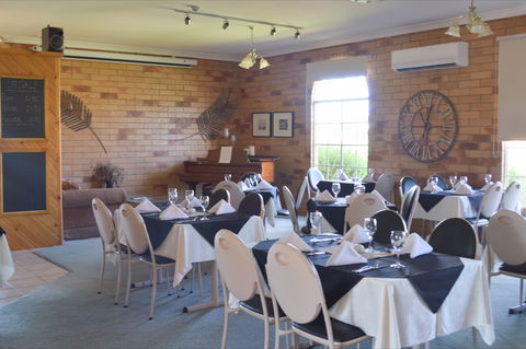 North Parkes Motel - South Australia Travel 6