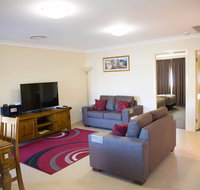 Scone Motor Inn and Apartments - South Australia Travel