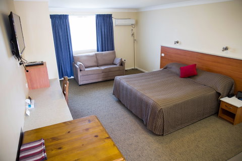 Scone Motor Inn And Apartments - South Australia Travel 1
