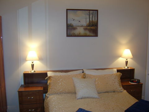 Squatters Cottage - South Australia Travel 5