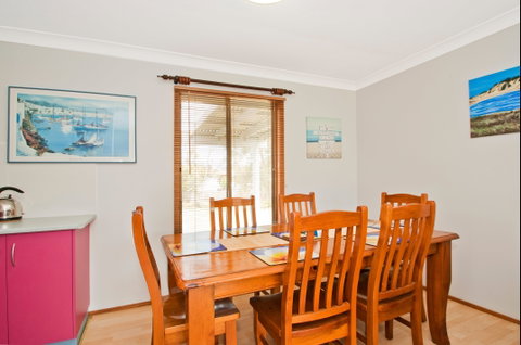 Tea Tree Cottage - South Australia Travel 4