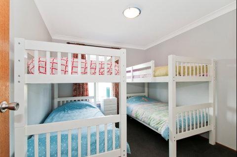 Tea Tree Cottage - South Australia Travel 7