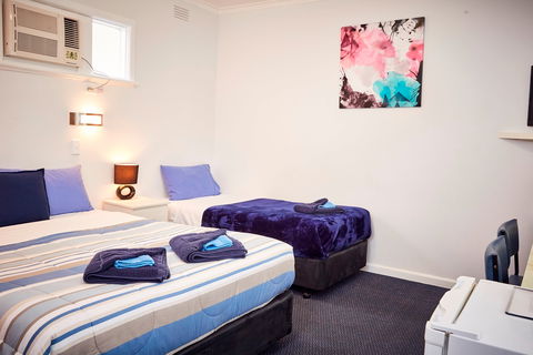 Wattle Grove Motel And Villa - South Australia Travel 1