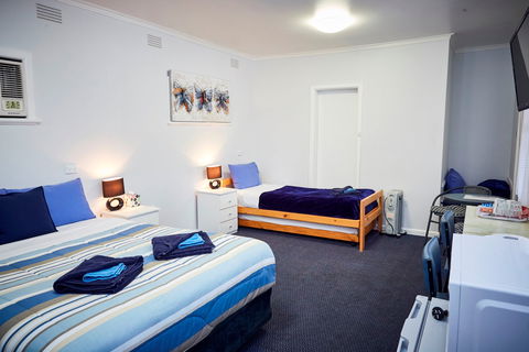 Wattle Grove Motel And Villa - South Australia Travel 3
