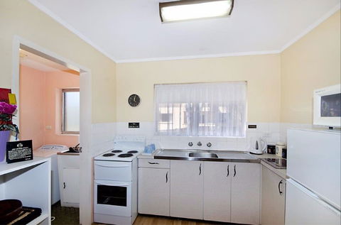 Westwood Motor Inn - South Australia Travel 1