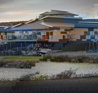 96 Marina Way Mannum Waters - River Shack Rentals - South Australia Travel