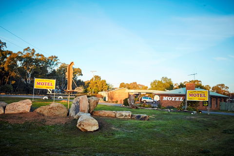 Dunolly Golden Triangle Motel - South Australia Travel 0