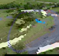 Jacaranda Motor Lodge and Moos Restaurant - South Australia Travel