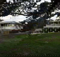 Loughmore House and Cottage - South Australia Travel