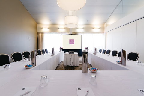 Sage Hotel Adelaide - South Australia Travel 1