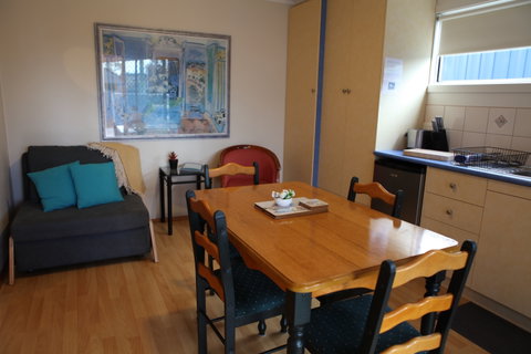 Sails On Port Sorell Boutique Apartments - South Australia Travel 7