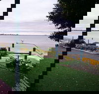 St Helens Beachfront - South Australia Travel