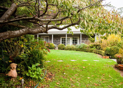 The Studio & The Barn - South Australia Travel 0