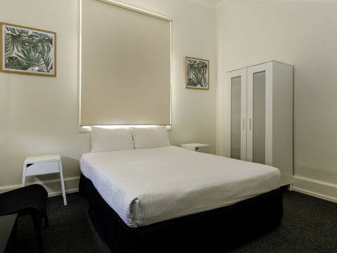 The Waterloo Bay Hotel - South Australia Travel 4