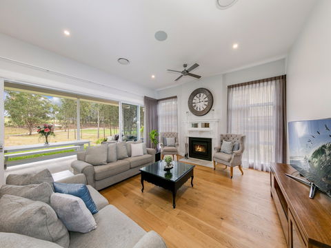 The Grey House - South Australia Travel 0
