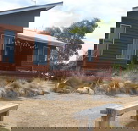 Yakkalla Holiday Cottage - South Australia Travel