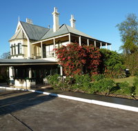 Airlie House Motor Inn - South Australia Travel