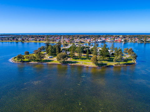 Belmont Lakeside Holiday Park - South Australia Travel 0