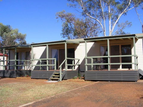 Cobar Caravan Park - South Australia Travel 1