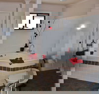 Dartmouth Motor Inn - South Australia Travel