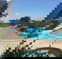 Endless Summer Resort Coolum Beach - South Australia Travel