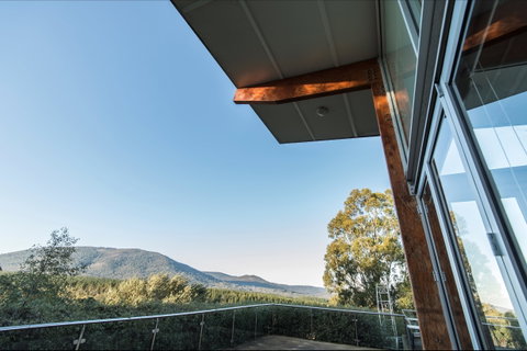 Macedon Ranges Hotel & Spa - South Australia Travel 2