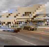 Neptune Grand Hotel - South Australia Travel