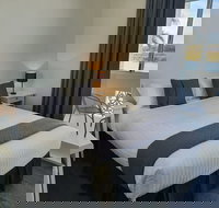 Parade Hotel - South Australia Travel