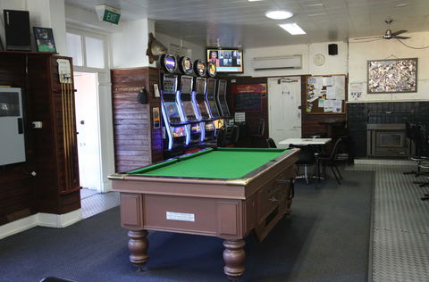 Royal Bridge Hotel, Barham - South Australia Travel 1