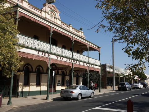 Victoria Hotel Accommodation - South Australia Travel 0