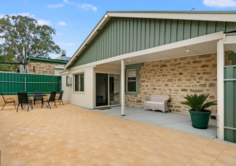 Williamstown Bed & Breakfast - South Australia Travel 1