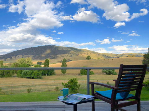 Adelong Valley Farm Stays - Moorallie Cottage - South Australia Travel 0