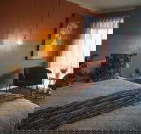 Alexandra Place - South Australia Travel