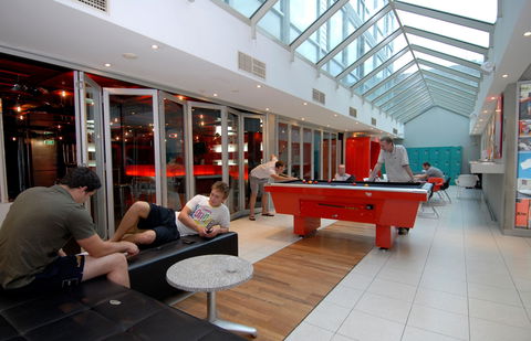 Base Backpackers St Kilda - South Australia Travel 1