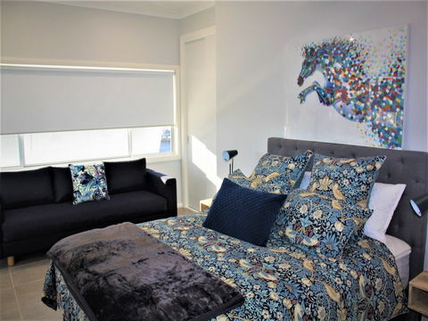 Coolah Shorts - Self Contained Apartments - South Australia Travel 0