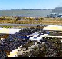 Coorong Aurora - Breathtaking Waterfront Escape - South Australia Travel