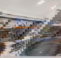 Eagle View Escape - South Australia Travel